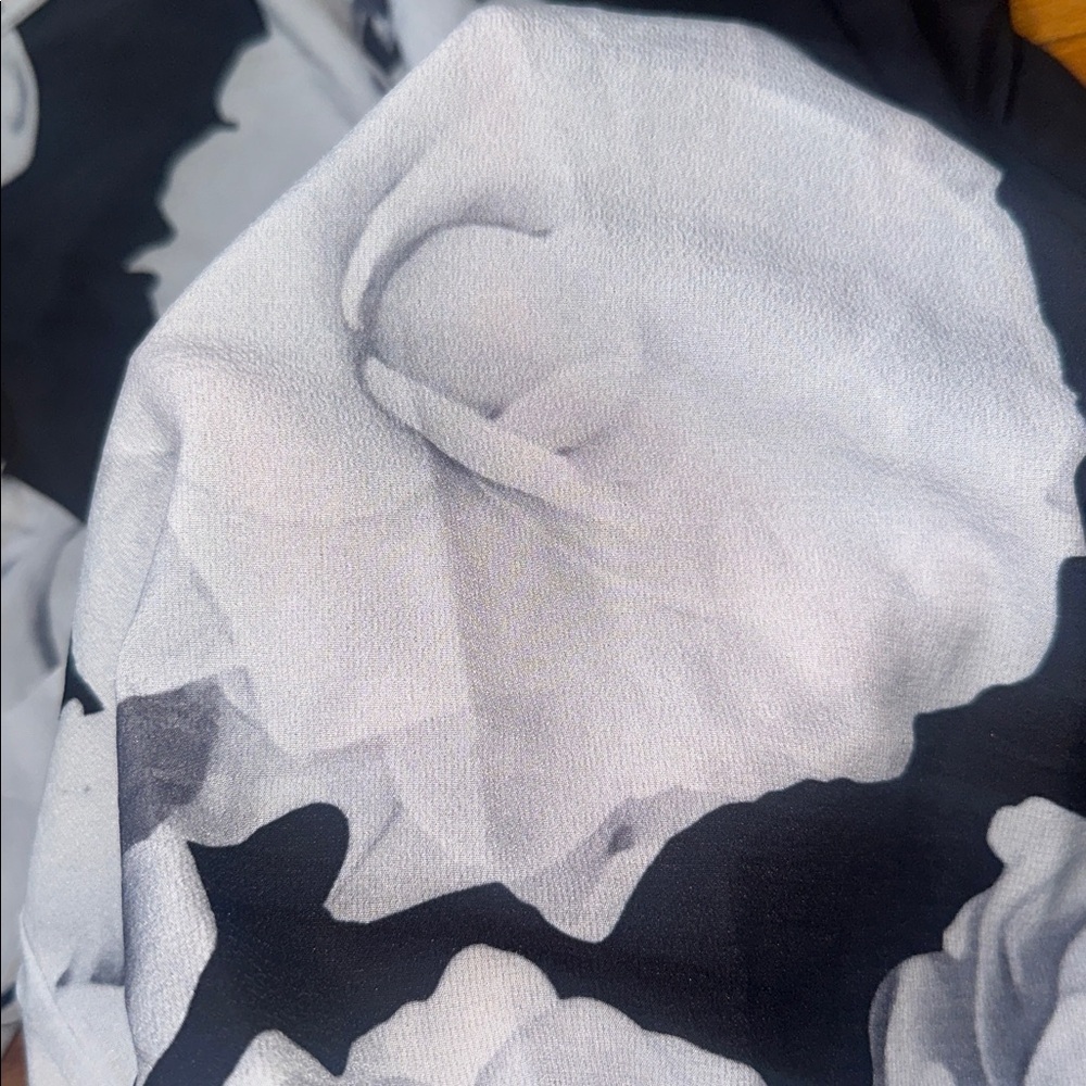 YOINS Floral Dress - Picture 9 of 11